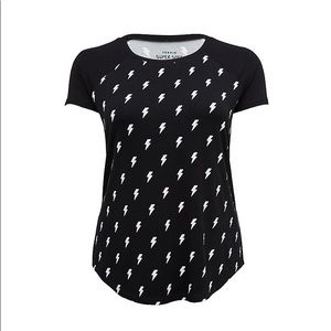 Torrid CLASSIC FIT TEE - SUPER SOFT LIGHTNING BOLT sz 5